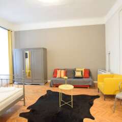 Отель Standard Apartment by Hi5 - Chainbridge Венгрия, Будапешт - отзывы, цены и фото номеров - забронировать отель Standard Apartment by Hi5 - Chainbridge онлайн комната для гостей фото 3