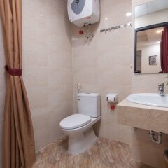 Отель Hanoi Luxury House & Travel Вьетнам, Ханой - отзывы, цены и фото номеров - забронировать отель Hanoi Luxury House & Travel онлайн ванная фото 2