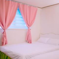 Kpopstarz Guesthouse - Caters to Women (отель для женщин) комната для гостей