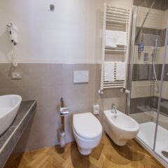 Отель N4U Guest House Florence ванная фото 2