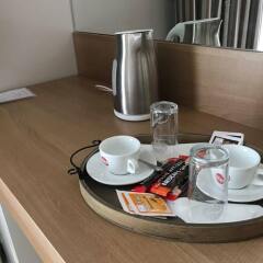 Отель Sandy Beach Resort в номере