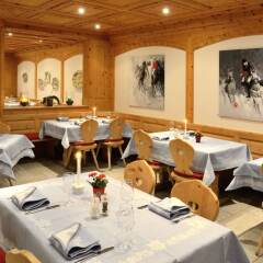 Отель Restaurant Corvatsch Швейцария, Санкт-Мориц - отзывы, цены и фото номеров - забронировать отель Restaurant Corvatsch онлайн питание фото 2