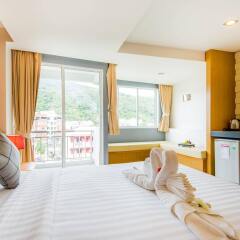 Отель Hallo Patong Dormtel And Restaurant Патонг комната для гостей фото 3