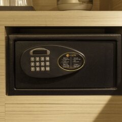 Отель Mitsui Garden Hotel Shiodome Italia-gai Япония, Токио - 1 отзыв об отеле, цены и фото номеров - забронировать отель Mitsui Garden Hotel Shiodome Italia-gai онлайн сейф в номере