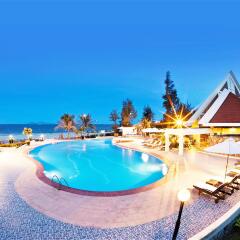 Отель Centara Sandy Beach Resort Danang бассейн