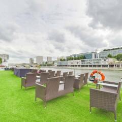 Отель VIP Paris Yacht Hotel Франция, Париж - отзывы, цены и фото номеров - забронировать отель VIP Paris Yacht Hotel онлайн бассейн