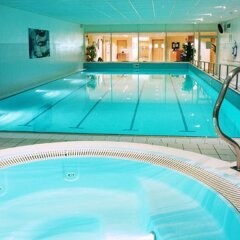 Отель Holiday Inn Edinburgh Эдинбург с домашними животными