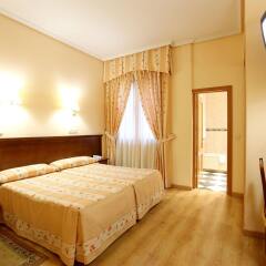 Отель Hostal Silserranos комната для гостей