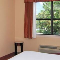 Отель Best Western Auburn/Opelika Inn США, Опелика - отзывы, цены и фото номеров - забронировать отель Best Western Auburn/Opelika Inn онлайн сейф в номере
