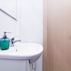 Гостиница Жилое помещение SuperHostel on Nevsky 130 в Санкт-Петербурге - забронировать гостиницу Жилое помещение SuperHostel on Nevsky 130, цены и фото номеров Санкт-Петербург ванная фото 4