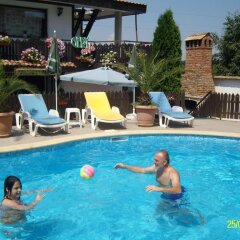 Отель Family Hotel Gery Болгария, Кранево - отзывы, цены и фото номеров - забронировать отель Family Hotel Gery онлайн бассейн