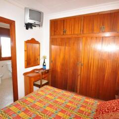 Отель Hostal Can Salvador Курорт Росес удобства в номере