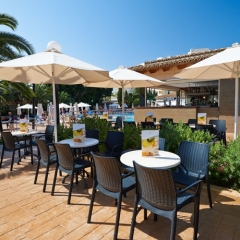 Blau Mediterraneo Club Hotel бассейн