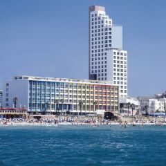 Dan Tel Aviv Израиль, Тель-Авив - 1 отзыв об отеле, цены и фото номеров - забронировать отель Dan Tel Aviv онлайн пляж