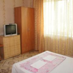 Гостиница 98 Kati Solovyanovoy Guest House в Анапе отзывы, цены и фото номеров - забронировать гостиницу 98 Kati Solovyanovoy Guest House онлайн Анапа удобства в номере фото 2