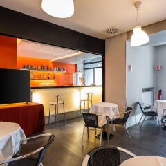 Quality Hotel Rouge et Noir гостиничный бар