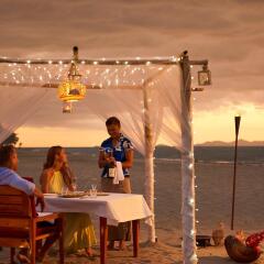 Отель Hilton Fiji Beach Resort and Spa пляж