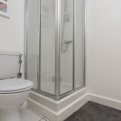 Отель 2 Bedroom Flat in Kensal Rise Великобритания, Лондон - отзывы, цены и фото номеров - забронировать отель 2 Bedroom Flat in Kensal Rise онлайн ванная фото 2