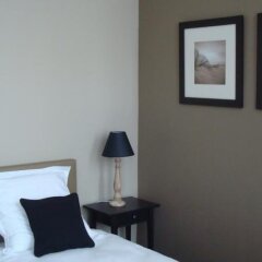 Hotel Graaf Van Vlaanderen сейф в номере