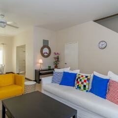 Отель Nianna Coral Bay Deluxe Townhouse комната для гостей фото 5