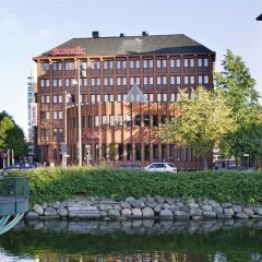 Отель Scandic Malmö City Швеция, Мальме - 2 отзыва об отеле, цены и фото номеров - забронировать отель Scandic Malmö City онлайн приотельная территория фото 2