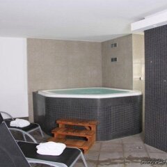 Hotel Avance бассейн