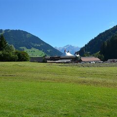 Отель Jacqueline 12 - Two Bedroom Швейцария, Гштад - отзывы, цены и фото номеров - забронировать отель Jacqueline 12 - Two Bedroom онлайн приотельная территория фото 2