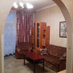 Апартаменты Alehandro Apartments Near LenEkxpo Санкт-Петербург комната для гостей