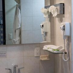 Отель Best Western Plus Gran Hotel Centro Historico Мексика, Гвадалахара - отзывы, цены и фото номеров - забронировать отель Best Western Plus Gran Hotel Centro Historico онлайн ванная