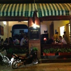 Hanoi Rendezvous Boutique Hotel парковка