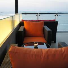 Отель Serenotel Pattaya Beach Front пляж