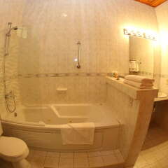 Charela Inn Hotel спа