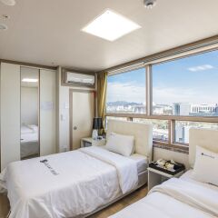 Galaxy Hotel балкон