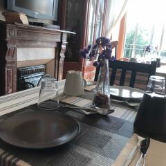 Отель Plaza Pombo B&B питание