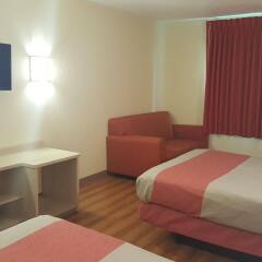 Отель Motel 6 Niagara Falls - New York США, Ниагара-Фолс - отзывы, цены и фото номеров - забронировать отель Motel 6 Niagara Falls - New York онлайн комната для гостей фото 3