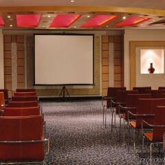 Anwar Al Madinah Movenpick Hotel развлечения