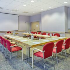Отель Holiday Inn Express Düsseldorf City North