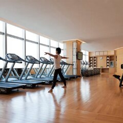 Shanghai Marriott Hotel City Centre фитнесс-зал фото 2