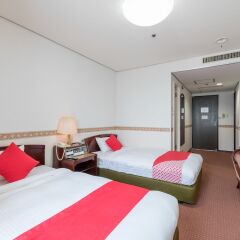 Отель OYO Hotel Toyama Joshi Koen Япония, Тояма - отзывы, цены и фото номеров - забронировать отель OYO Hotel Toyama Joshi Koen онлайн комната для гостей