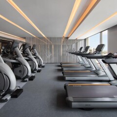 Отель Marriott Bangkok The Surawongse Бангкок фитнесс-зал