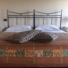 Отель Agriturismo Crocerone B&B Италия, Бассано-дель-Граппа - отзывы, цены и фото номеров - забронировать отель Agriturismo Crocerone B&B онлайн комната для гостей фото 3