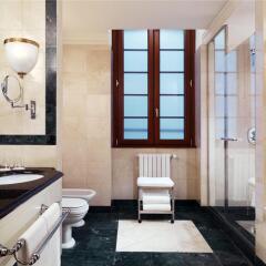 Отель The Westin Palace, Milan ванная фото 2
