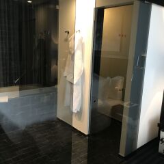 Отель Be Manos BW Premier Collection Бельгия, Брюссель - 1 отзыв об отеле, цены и фото номеров - забронировать отель Be Manos BW Premier Collection онлайн ванная