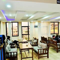 Отель Famous House Kathmandu Непал, Катманду - отзывы, цены и фото номеров - забронировать отель Famous House Kathmandu онлайн питание