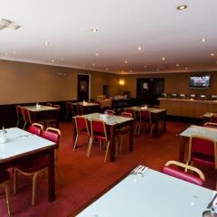 Newham Hotel питание