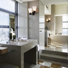 Отель Park Hyatt Tokyo Токио ванная фото 2
