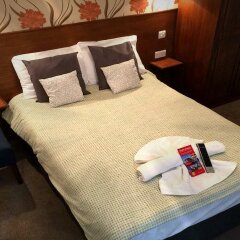 Отель Charlotte Guest House Лондон комната для гостей