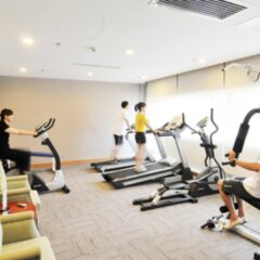 Suzhou Days Hotel фитнесс-зал