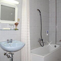 Отель Hai Au Hotel Вьетнам, Вунгтау - отзывы, цены и фото номеров - забронировать отель Hai Au Hotel онлайн ванная