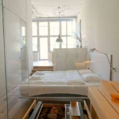 Отель AirHosted - Zurich Vacation Home Rentals сауна